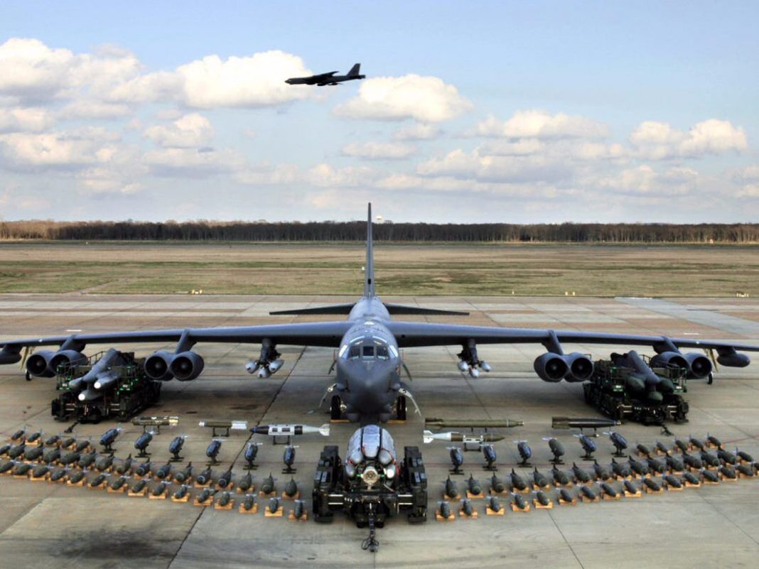 Pesawat Pengebom B-52