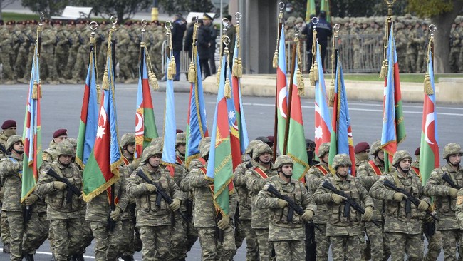 Parade Militer Azerbaijan atas Kemenangan Armenia