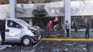 Jet Tempur Saudi Bombardir Bandara Sanaa, Yaman