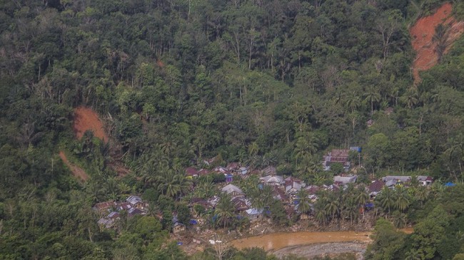 Banjir di Pedalaman Pegunungan Meratus Kalsel