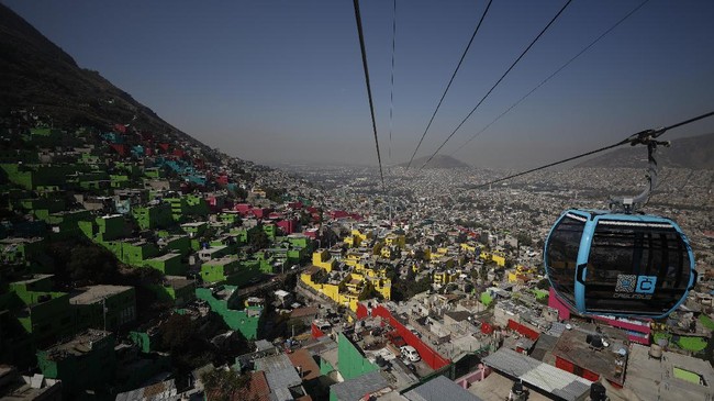 "Cablebus" Kereta Gantung Pertama Mexico City