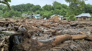 Diterjang Banjir Bandang, Flores Timur Porak-poranda