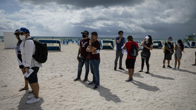 Pantai Miami Menyediakan 'Wisata Vaksin' 