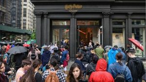 Toko Pernak-pernik Harry Potter Terbesar Dibuka Secara Resmi di New York