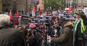 Dukungan warga London untuk Palestina.