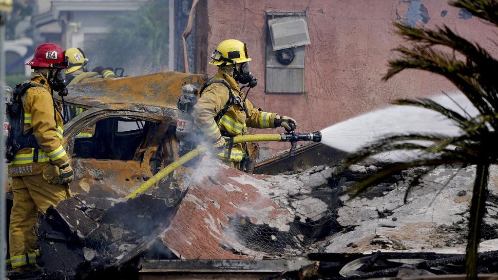 Rumah Warga AS Hancur Lebur Tertimpa Pesawat Cessna