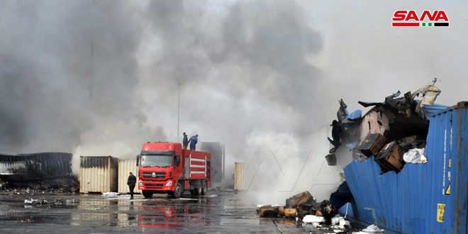 Pemadaman Api di Pelabuhan Latakia + Gambar