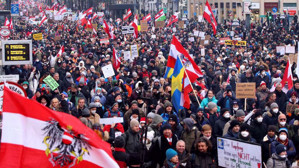 Puluhan Ribu Warga Austria Lakukan Demo Menolak Pembatasan dan Vaksin Wajib