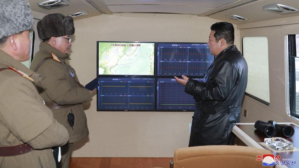 Kim Jong-un Intip Uji Coba Rudal Hipersonik Korut