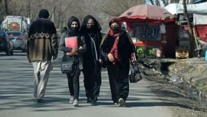 Universitas di Afghanistan Dibuka, Hanya Sedikit Wanita yang Kembali