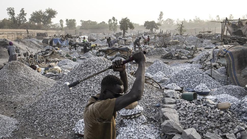 Kisah Peluh Buruh Tambang di Burkina Faso