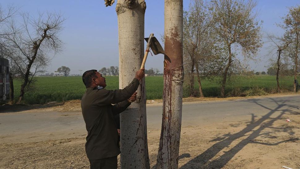 Pria di Pakistan Digantung Massa karena Dituduh Bakar Alquran