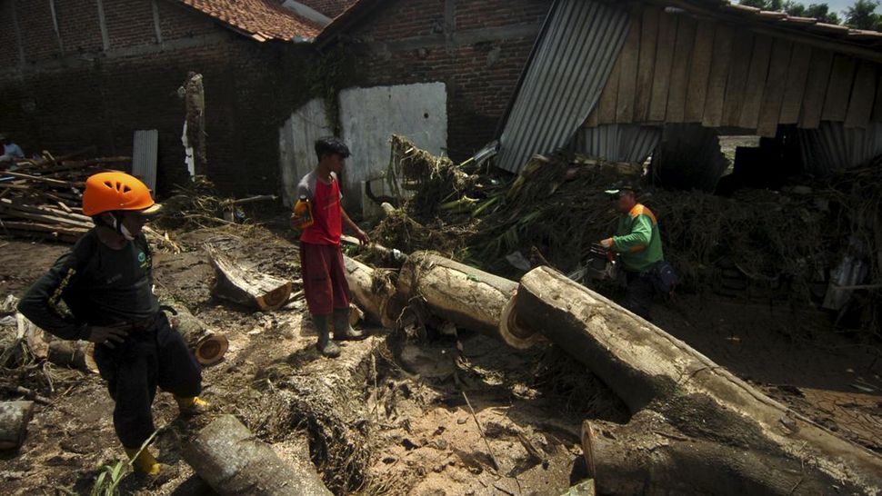 Brebes Diterjang Banjir Bandang