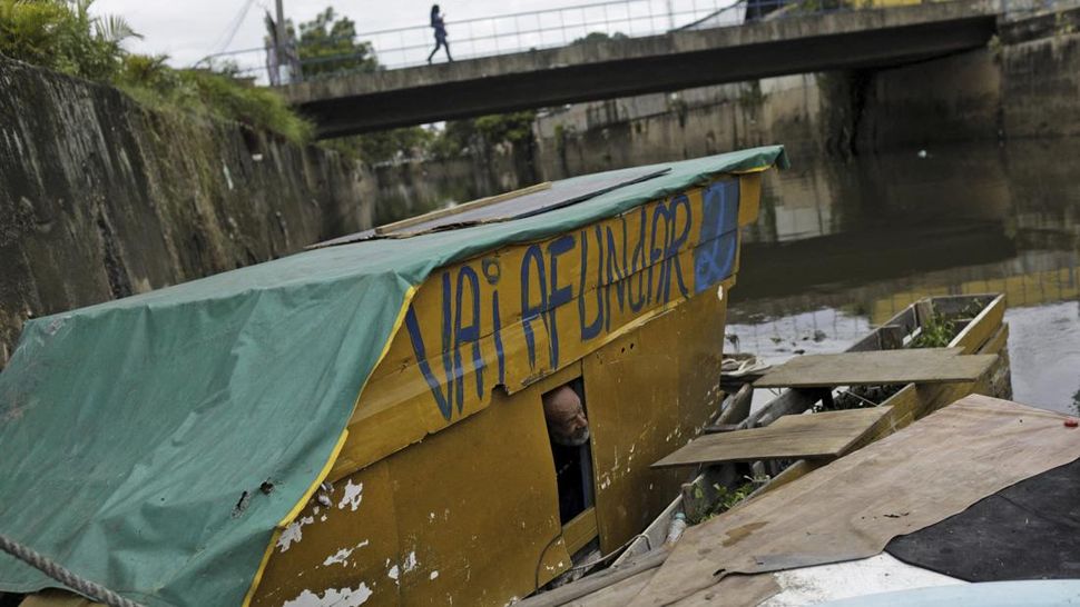 Pesan Pria Paruh Baya untuk Lingkungan di Brazil