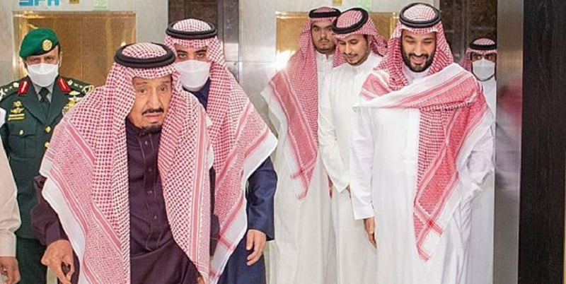 Pemeriksaan Dokter Sukses, Raja Salman Keluar dari Rumah Sakit Raja Faisal + Video