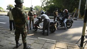 Demo Anti-Pemerintah Bubarkan Kabinet Sri Lanka