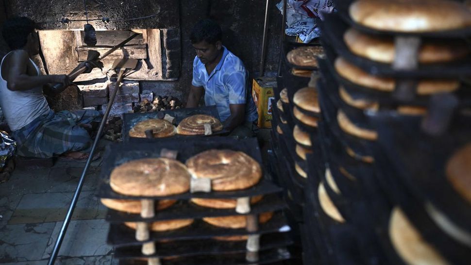 Makanan Manis Buka Puasa Ramadan di Asia