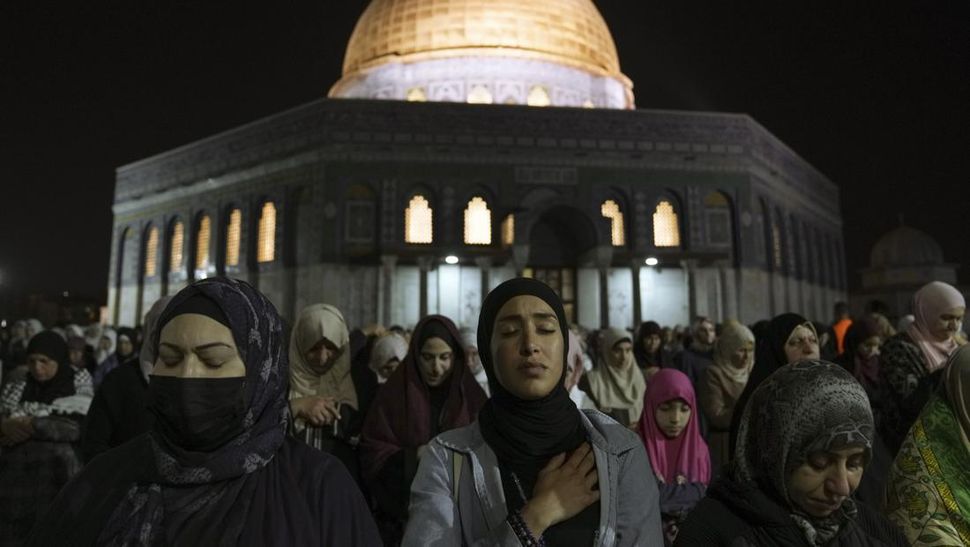 Suasana Malam Lailatul Qadar di Masjid Al Aqsa