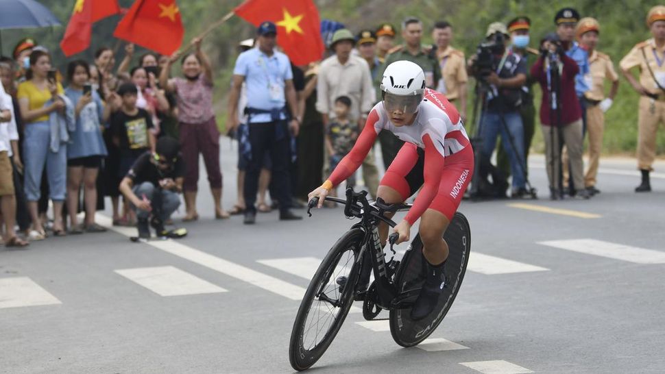 Road Race Putri, Ayustina Delia Raih Emas SEA Games