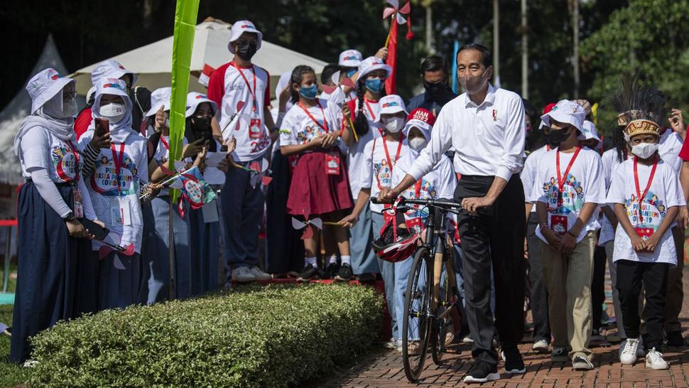 Hari Anak,  Jokowi Main Sulap