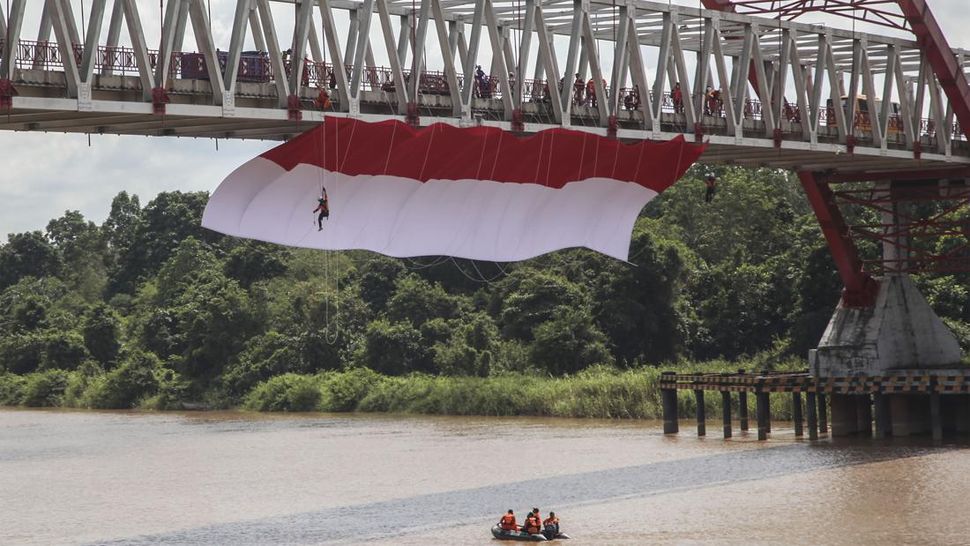 Merah Putih Sambut HUT ke-77 RI