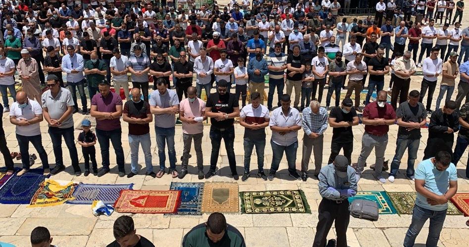 60.000 Jamaah Palestina Dirikan Salat Jumat di al-Aqsa