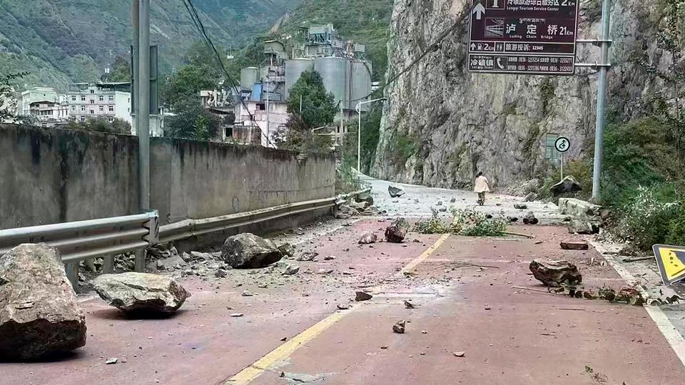 Upaya Penyelamatan Dimulai, Korban Tewas Akibat Gempa China Meningkat