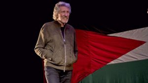 Roger Waters Dukung Anak-Anak Palestina dan Beri Penghormatan Kepada Jurnalis Yang Terbunuh