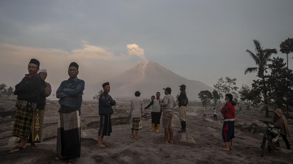 Potret Dusun yang Tertimbun Material Erupsi Semeru