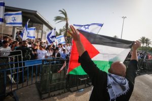 Israel Larang Bendera Palestina di Tempat Umum