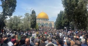 80.000 Warga Palestina Dirikan Shalat Jumat di Masjid Al-Aqsa