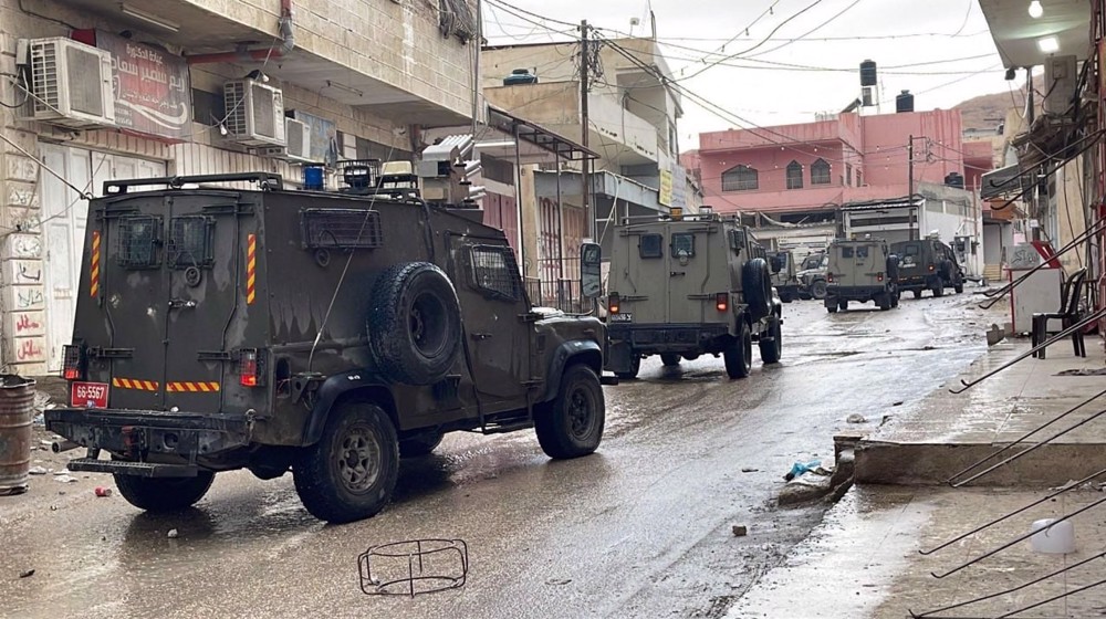 Israel Masuki Kamp Aqbat Jabr Di Tepi Barat Yang Diduduki Dan Tembaki Warga Palestina