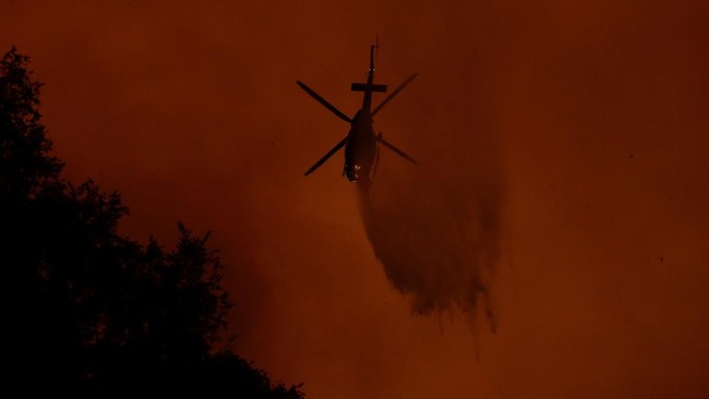 Langit Chile Membara  karena Kebakaran Hutan