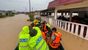 Banjir Malaysia: 3 Tewas, Hampir 35.000 Warga Dievakuasi