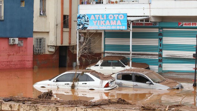 Banjir Bandang Terjang Turki