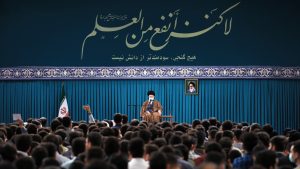 Pemimpin: Musuh Berusaha Polarisasi Bangsa Iran