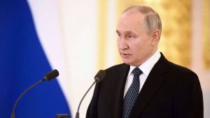 Moskow, Purna Warta - Presiden Rusia Vladimir Putin mengatakan bahwa Barat yang dipimpin AS sedang mencoba untuk mendorong perbedaan antara kelompok etnis dan nasional yang berbeda di Rusia dan memecah negara itu menjadi puluhan negara bagian yang berbeda.