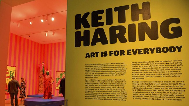 Menikmati Karya Ikonik Keith Haring di The Broad Museum AS 