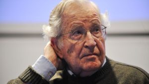 Jika Masih Tunduk pada Dominasi AS, Noam Chomsky Ramalkan Kejatuhan Eropa