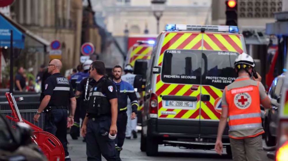 Empat Orang Dalam Kondisi Kritis Setelah Ledakan Gedung Paris