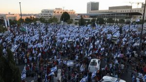 Puluhan Ribu Orang Israel Berbaris ke Knesset Saat Protes Anti-Rezim Berlanjut