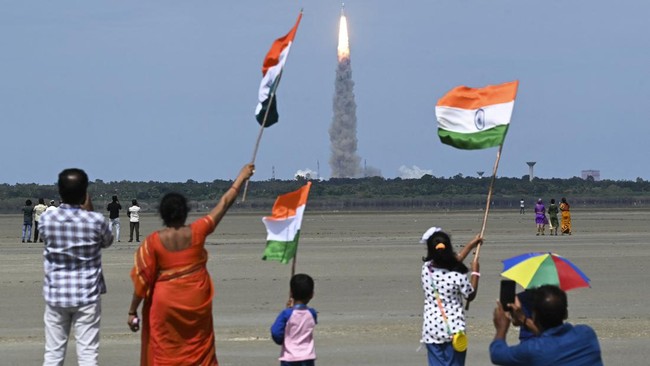 India Sukses Luncurkan Roket Chandrayaan-3 ke Bulan