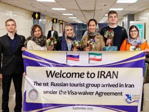 Kelompok Wisatawan Rusia Pertama yang Bebas Visa Memasuki Iran