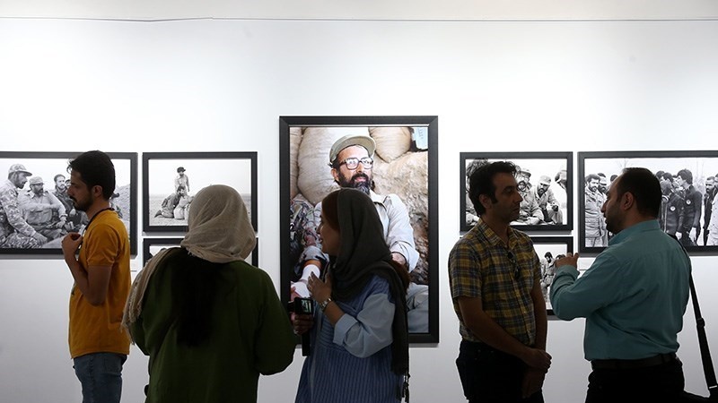 Pameran Foto "Perang Pertahanan Suci" di Tehran