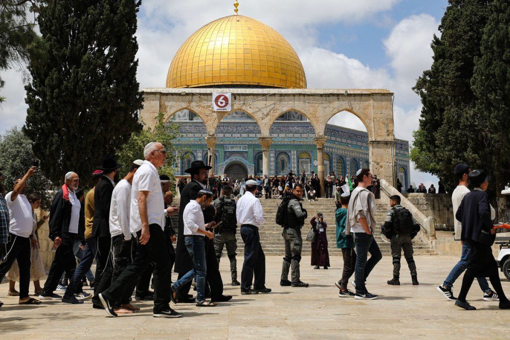 1400 Ekstrimis Yahudi Lecehkan Masjid al-Aqsa