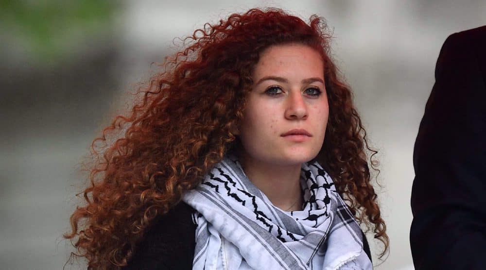 Israel Tahan Aktivis Palestina Ahed Tamimi dalam Penangkapan di Tepi Barat