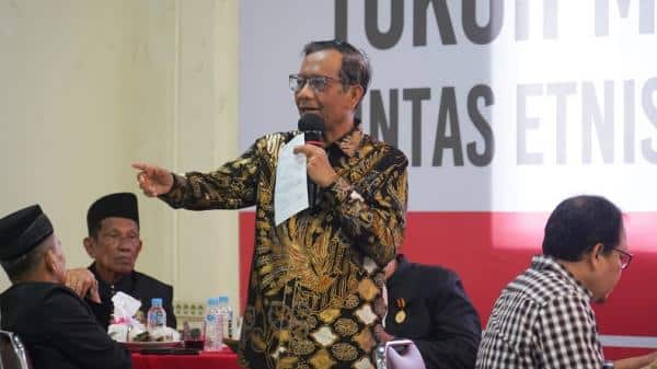 Mahfud Janji Buat Aturan Soal Hukum Adat Usai Dialog Lintas Tokoh Masyarakat di Sumbar