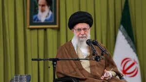 Ayatullah Khamenei Penjahat di Balik Teror di Kerman harus Mendapat Tanggapan yang Keras