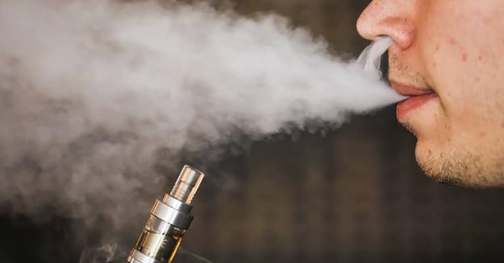 Remaja Indonesia Paling Banyak dan Candu Pakai Vape, Mitos atau Fakta?