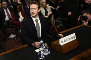 Mark Zuckerberg Meminta Maaf di Pengadilan